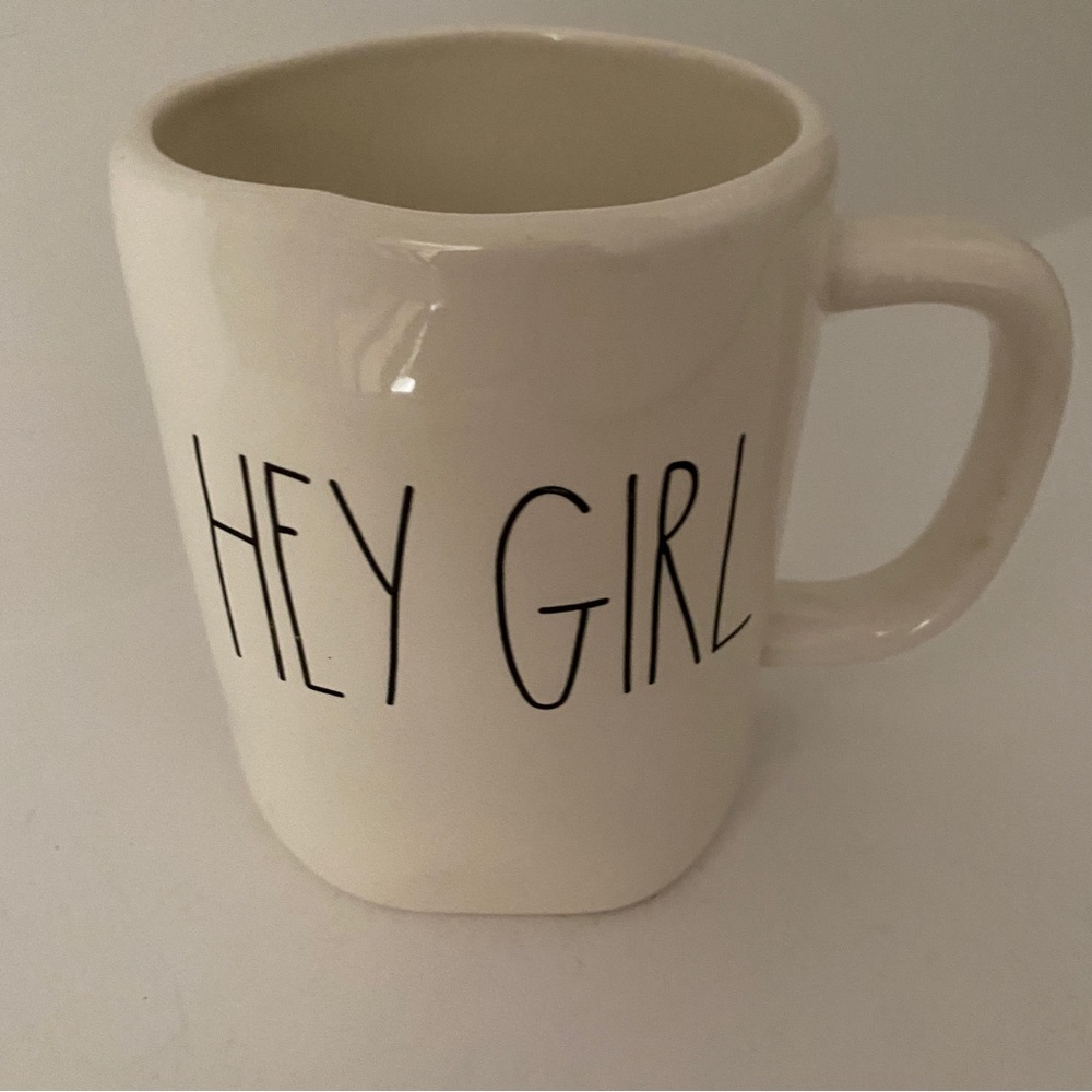 Rae Dunn “Hey Girl” mug